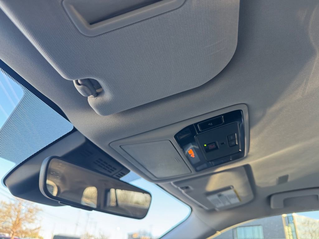 Used 2024 Toyota Grand Highlander XLE image 25