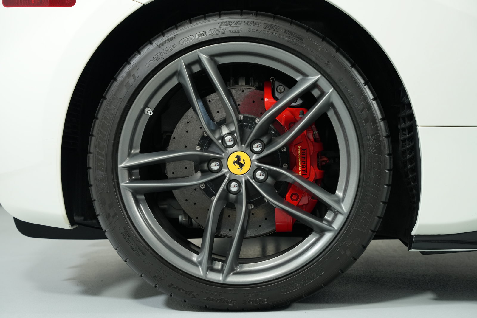 Certified 2017 Ferrari 488 Spider RWD image 17