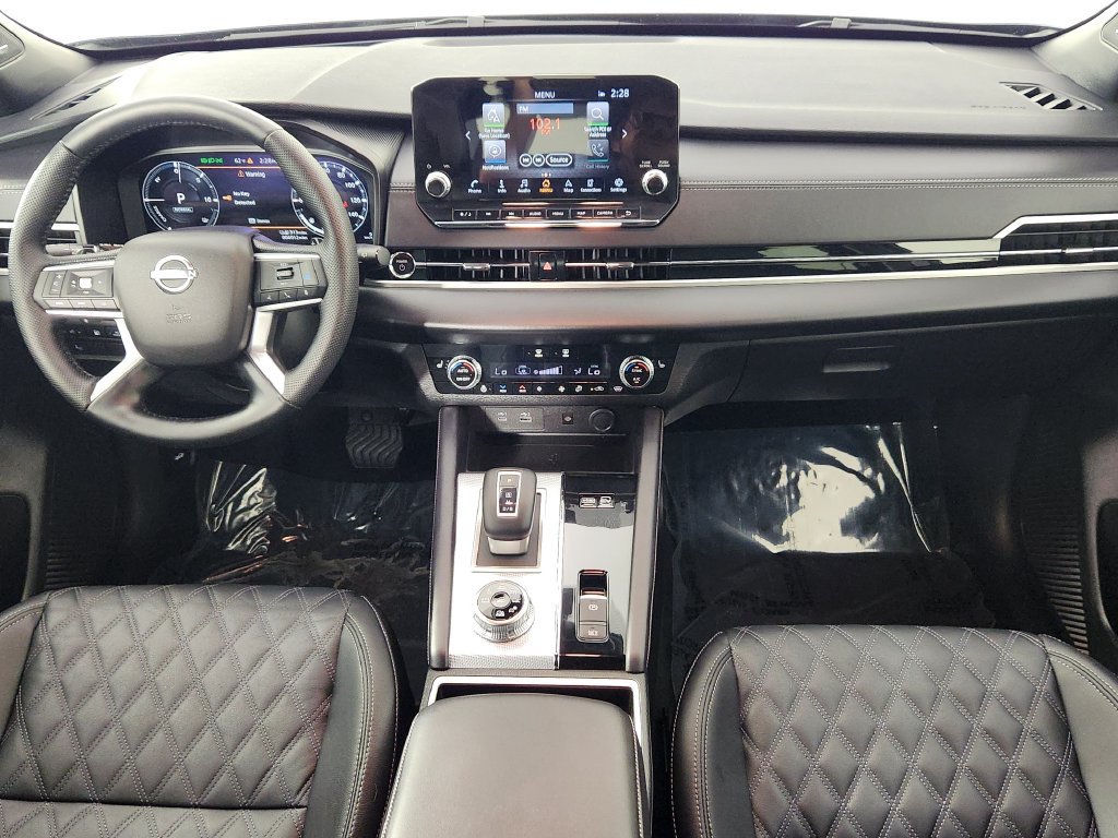 Used 2026 Nissan Rogue Platinum w/ Family Package AWD/4WD image 19