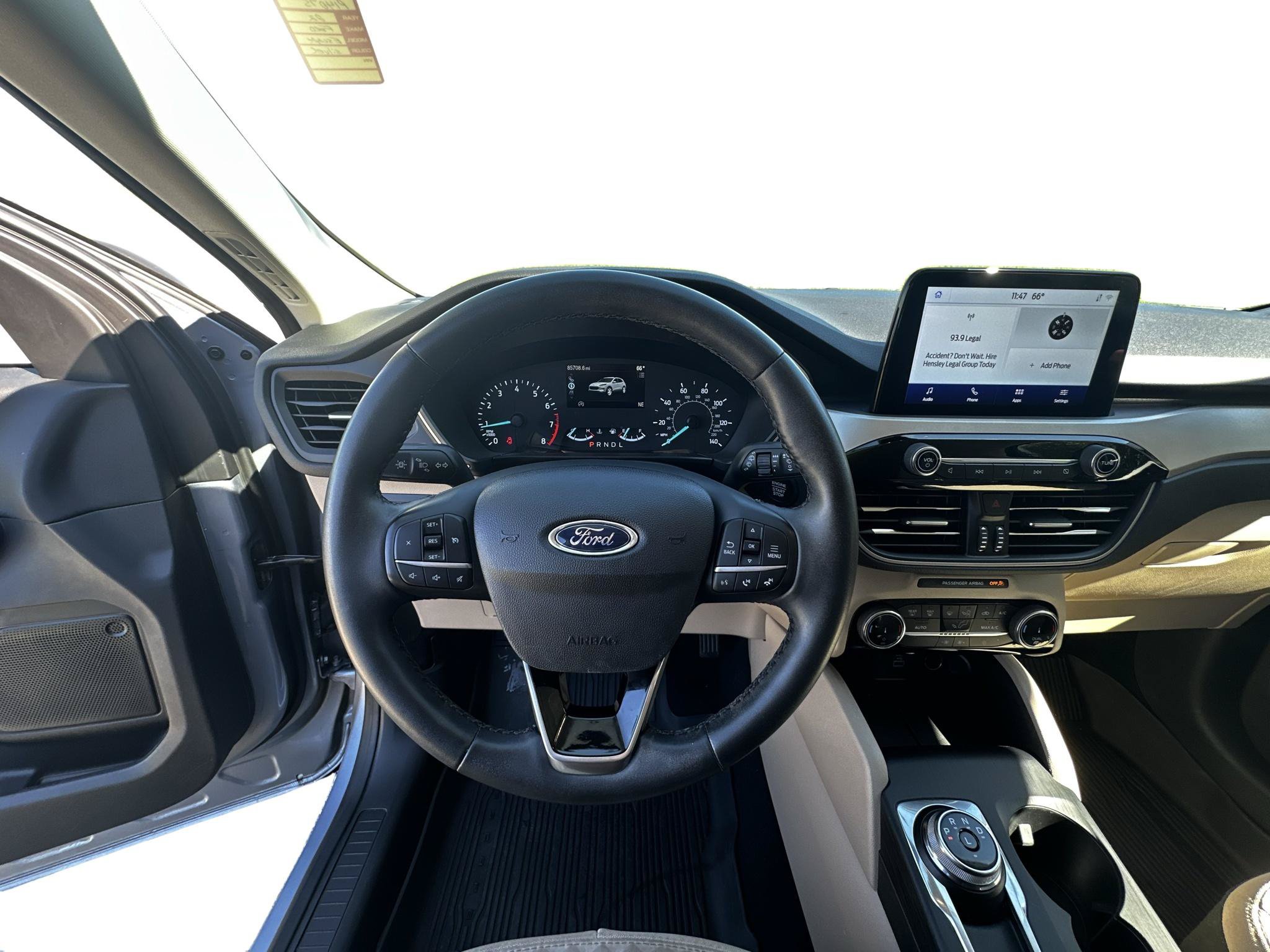 Used 2022 Ford Escape SE w/ Convenience Package FWD image 12