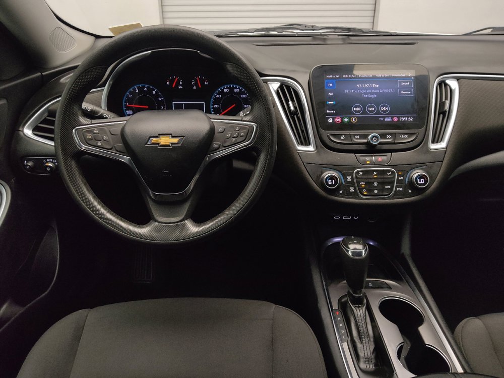 Used 2020 Chevrolet Malibu LT FWD image 22