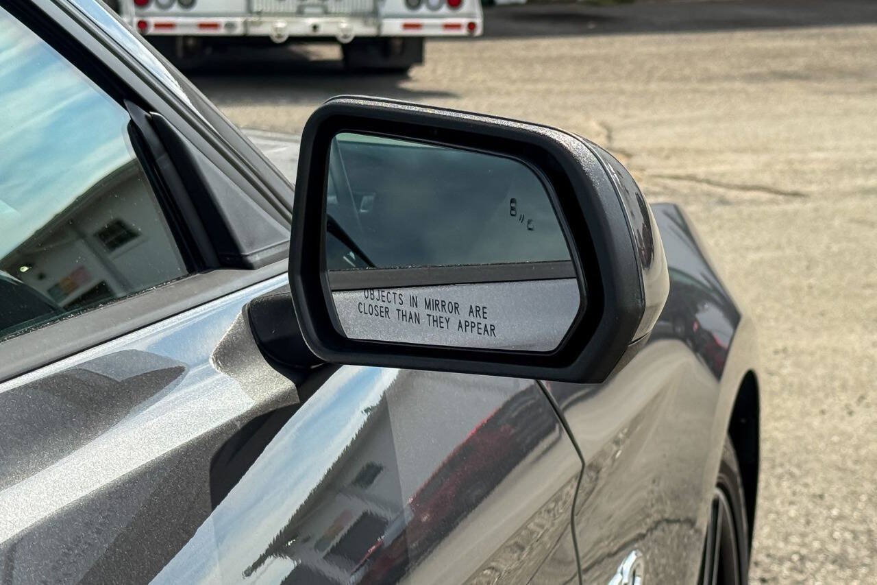 Used 2022 Ford Mustang GT RWD image 18