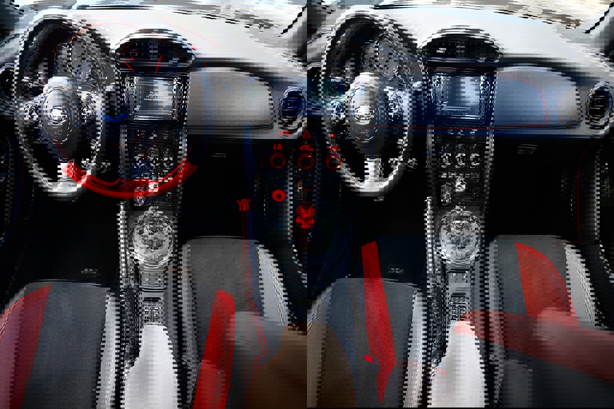 Used 2018 Subaru BRZ tS image 2