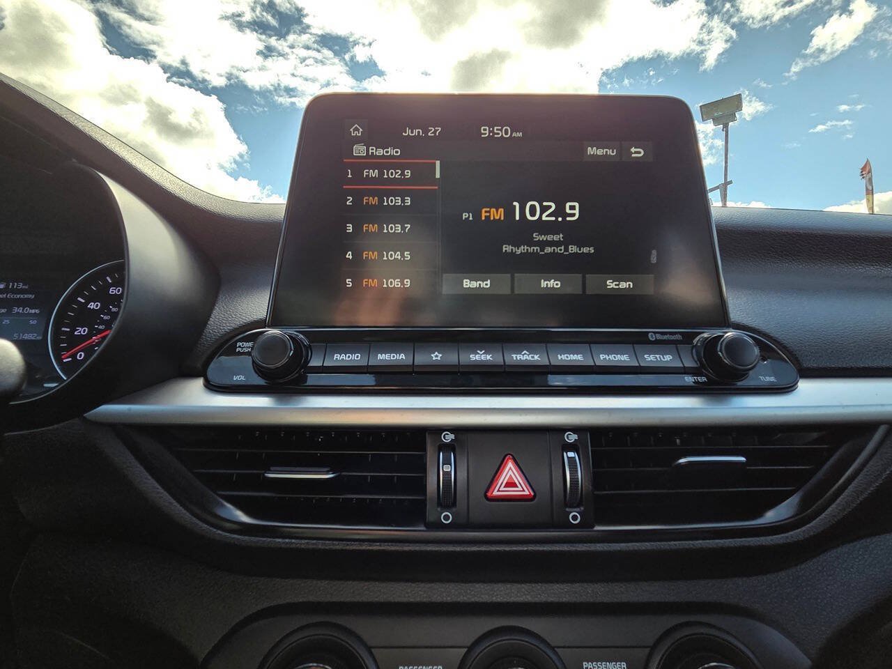Used 2020 Kia Forte LXS FWD image 11