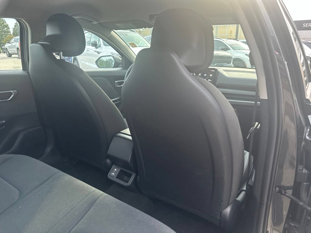 Used 2025 Kia K4 FWD image 30