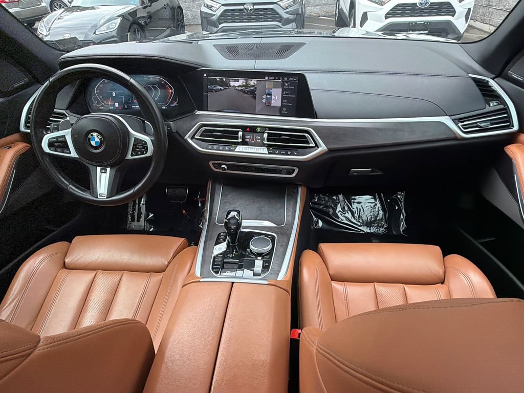 Used 2021 BMW X5 xDrive40i w/ M Sport Package AWD/4WD image 18