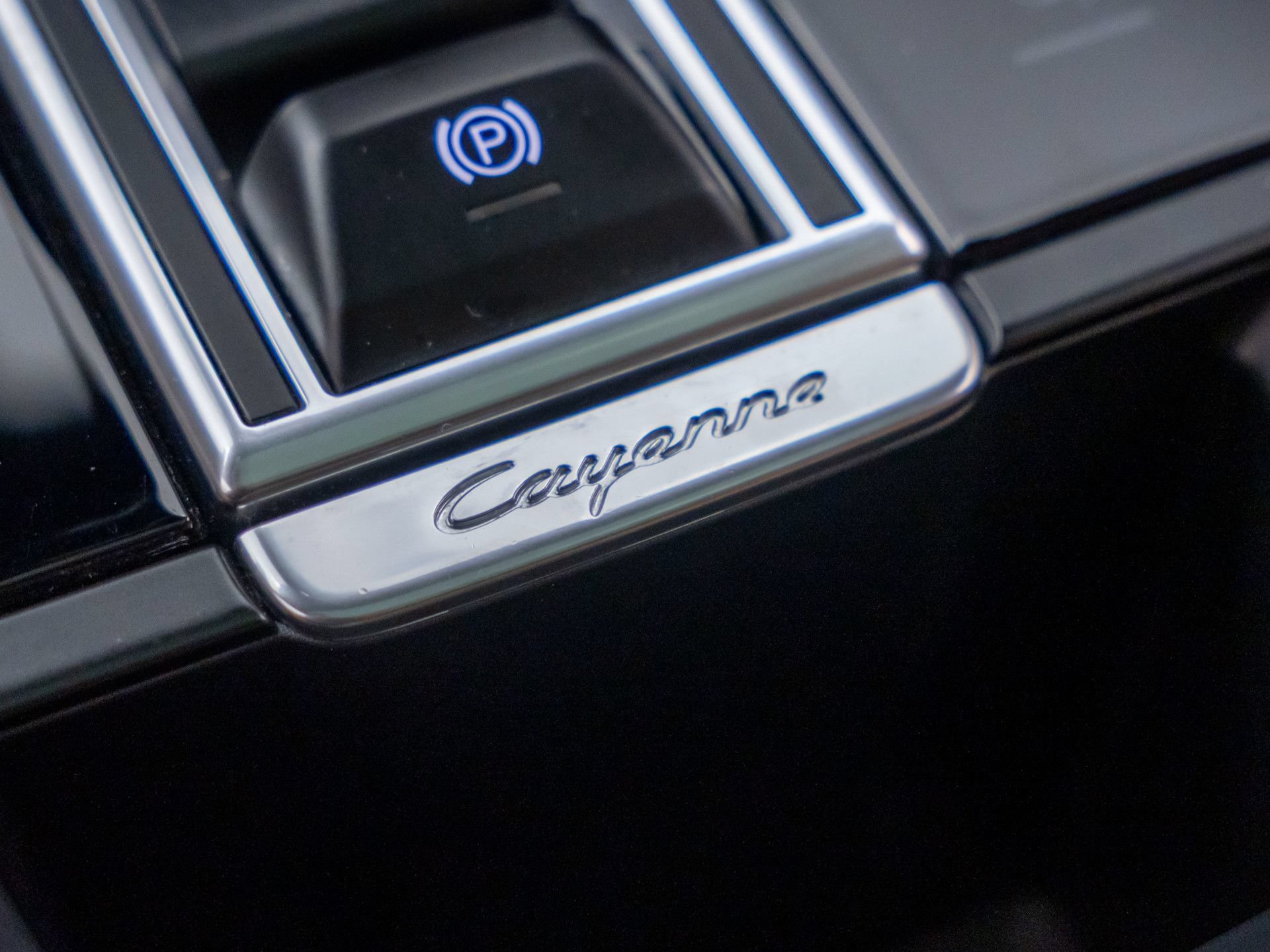 Used 2021 Porsche Cayenne E-Hybrid AWD/4WD image 30
