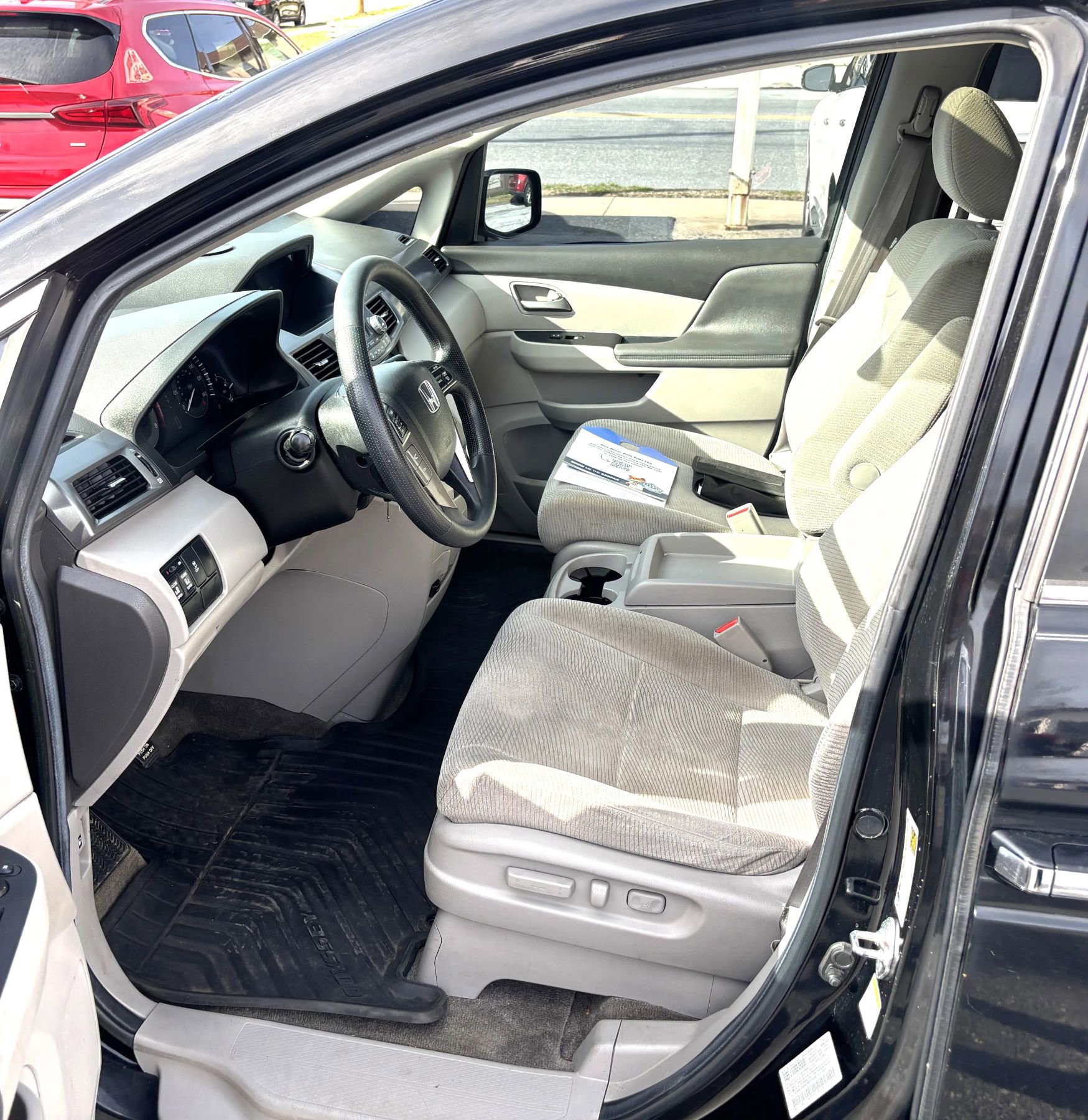 Used 2013 Honda Odyssey EX image 16
