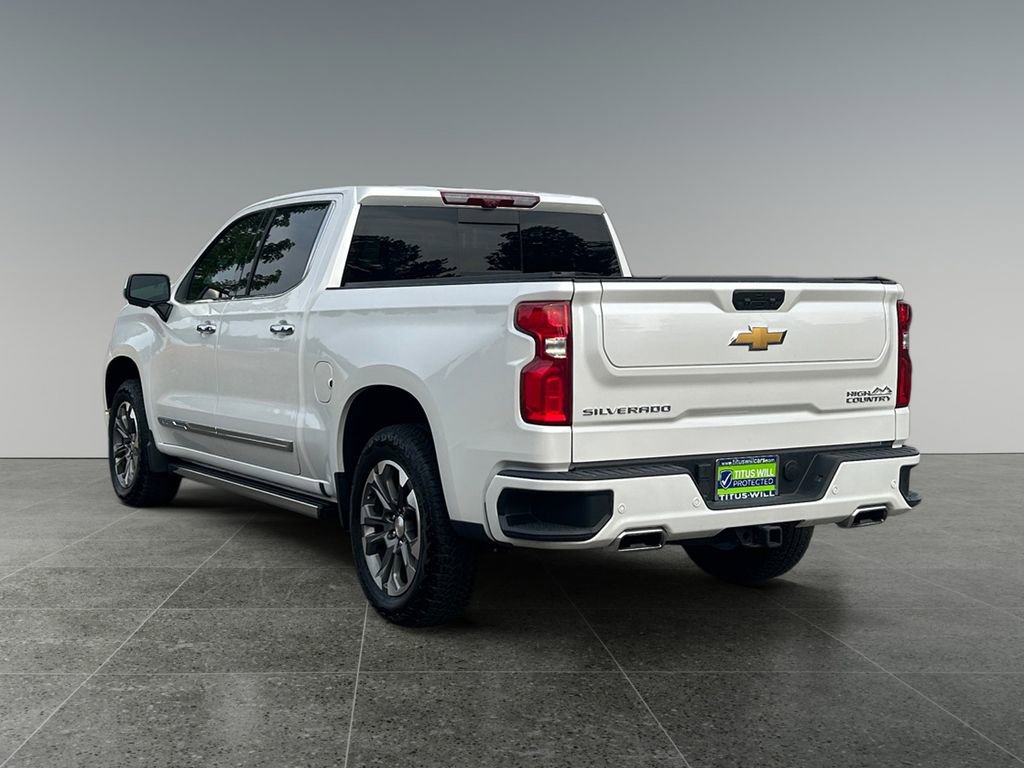 Used 2024 Chevrolet Silverado 1500 High Country w/ Technology Package image 5