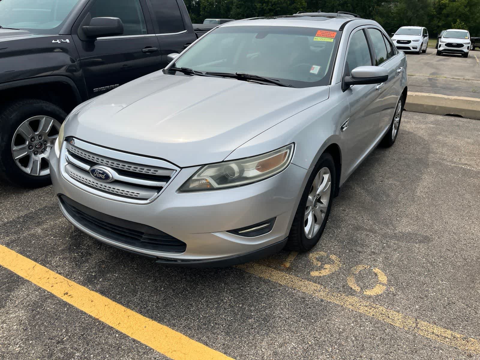 Used 2011 Ford Taurus SEL w/ 201A Rapid Spec Order Code FWD image 3