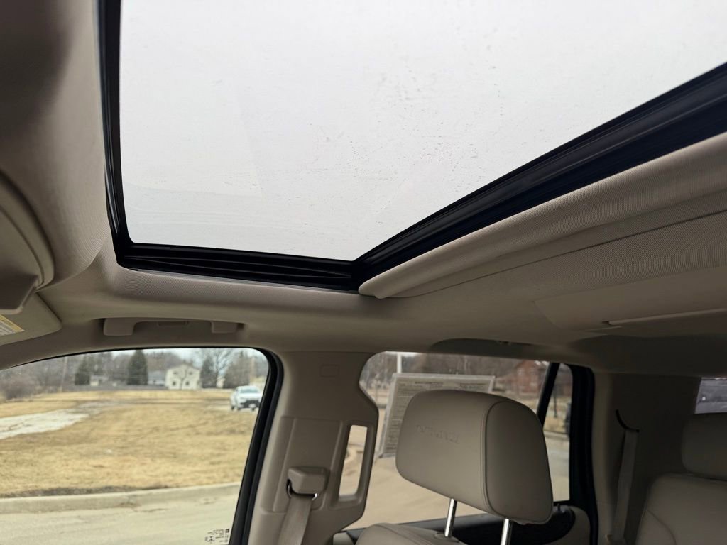 Used 2018 GMC Yukon Denali w/ Denali Ultimate Package image 27