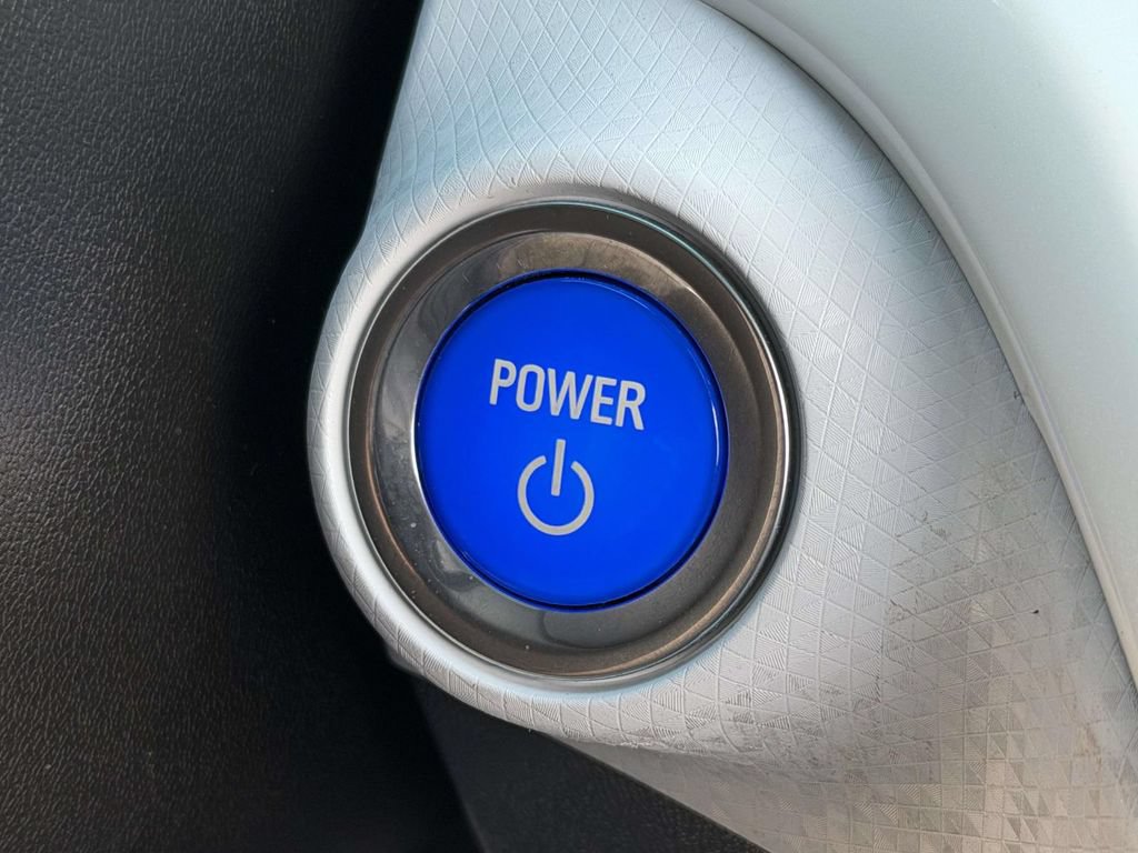 Used 2020 Chevrolet Bolt LT FWD image 21