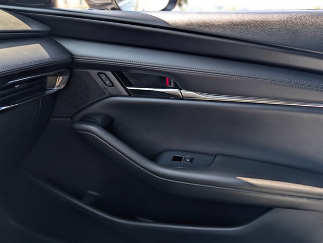 Used 2022 MAZDA MAZDA3 s FWD image 28