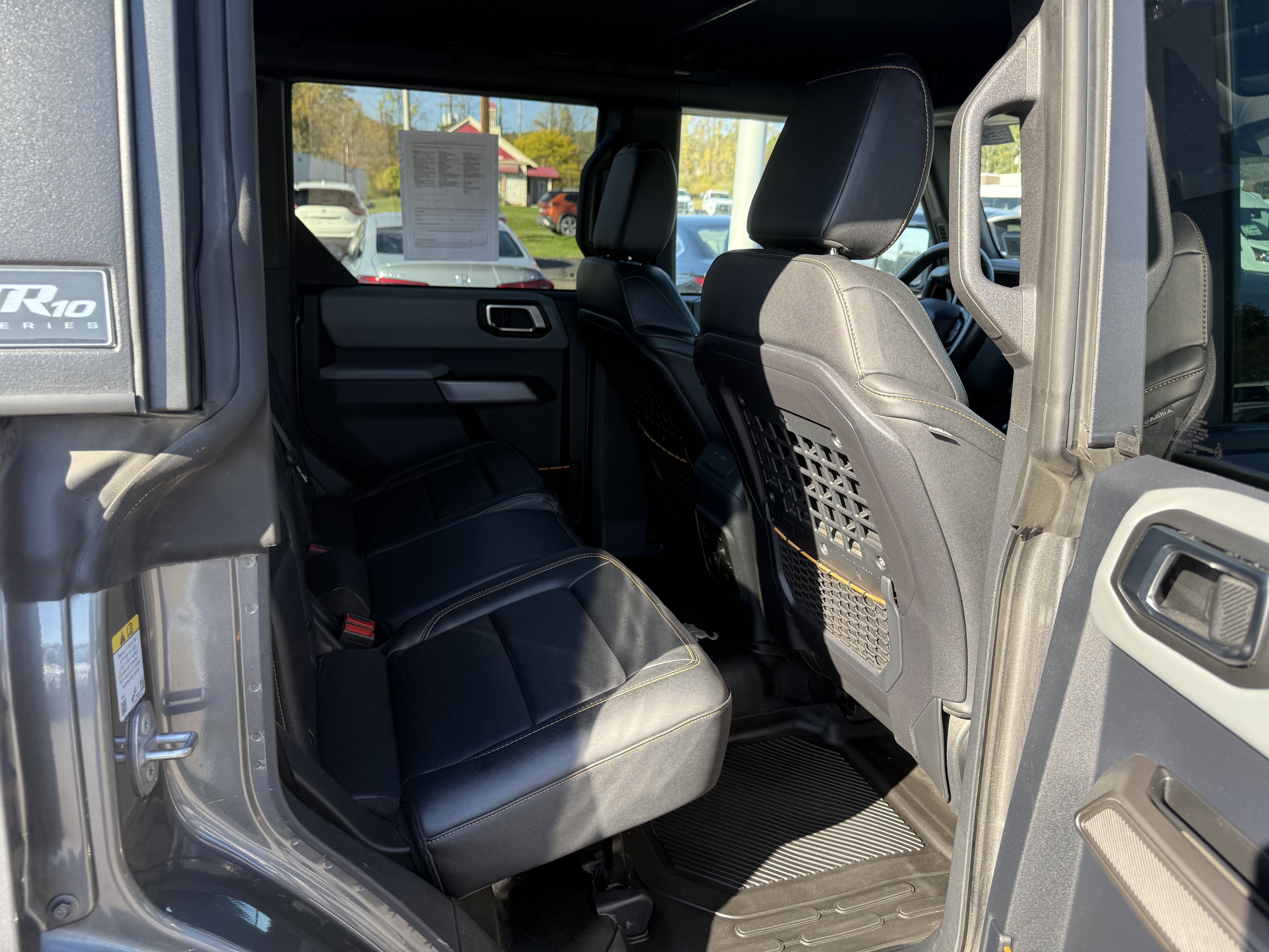 Certified 2022 Ford Bronco Badlands image 10