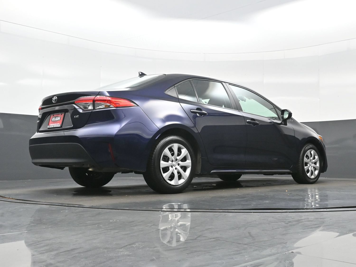 Used 2024 Toyota Corolla LE FWD image 30