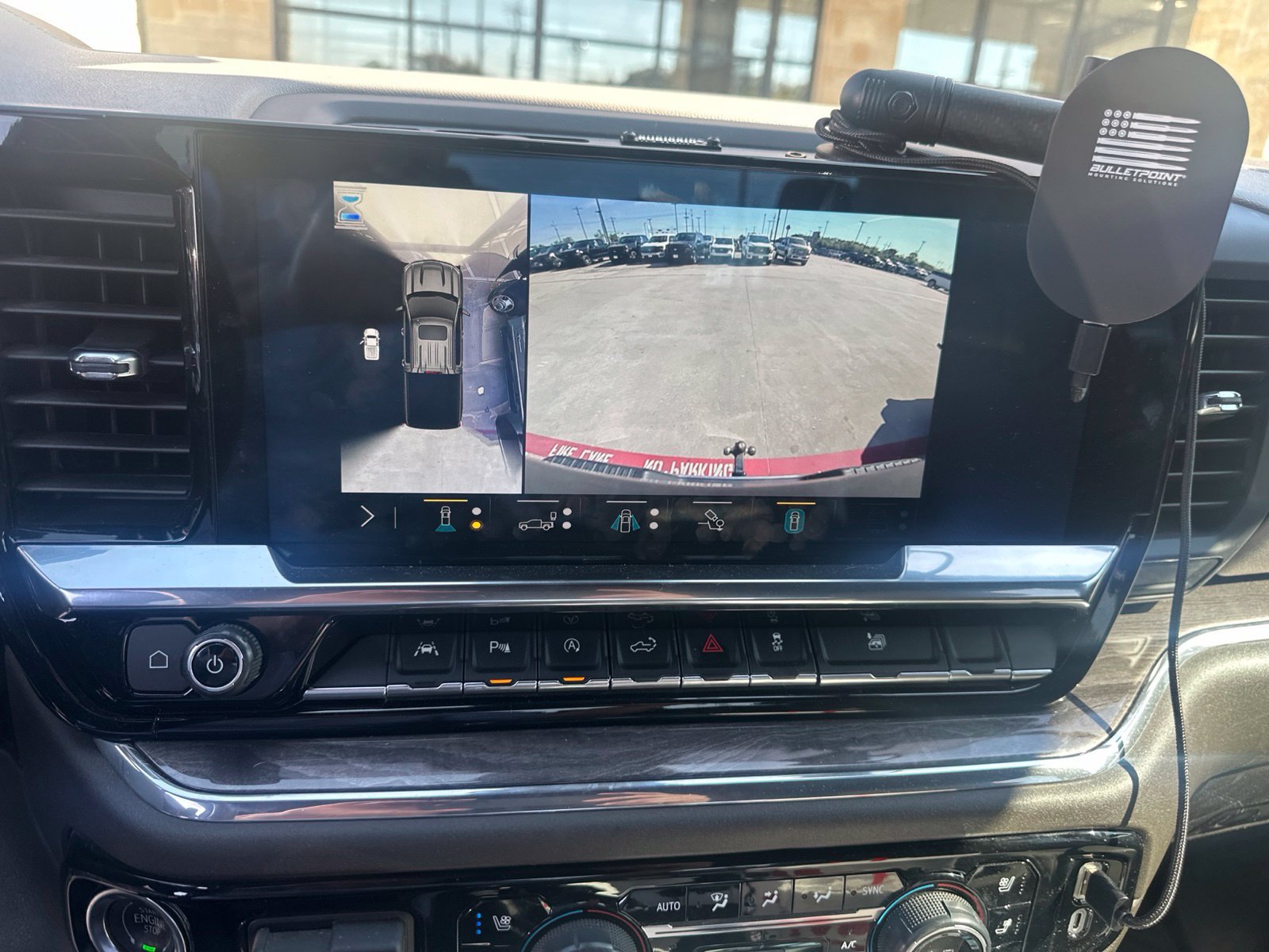 Used 2023 Chevrolet Silverado 1500 LTZ AWD/4WD image 9