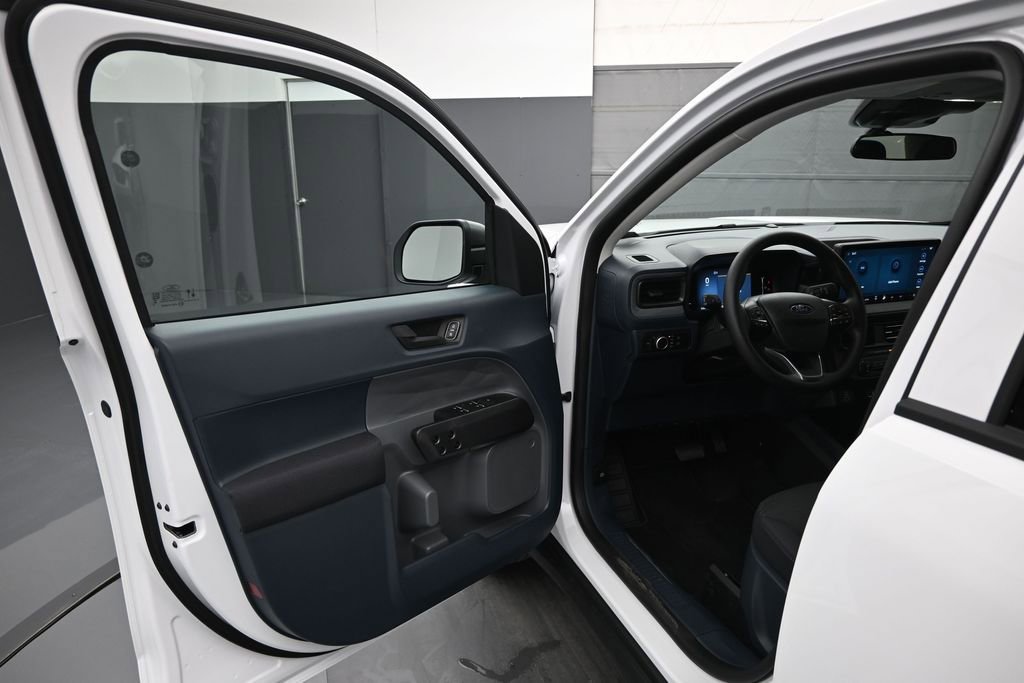 New 2026 Ford Maverick XL FWD image 8