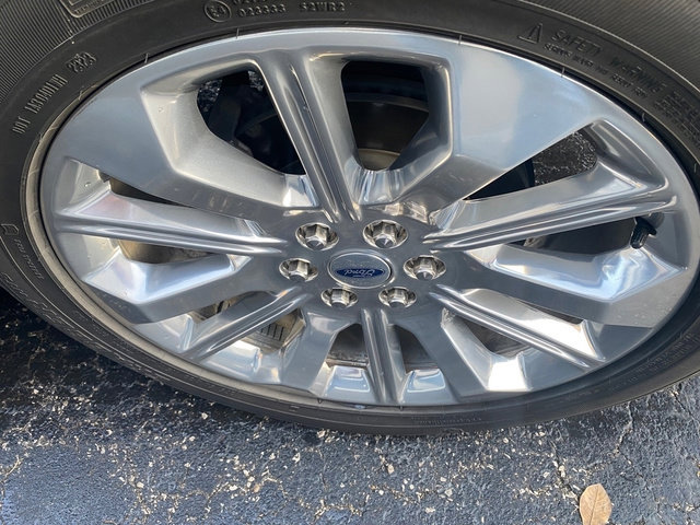 Used 2023 Ford F150 Limited image 8