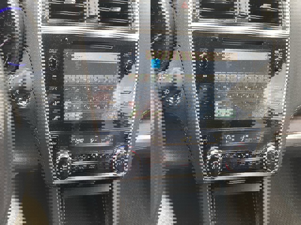 Used 2018 Subaru Outback 2.5i Limited image 11