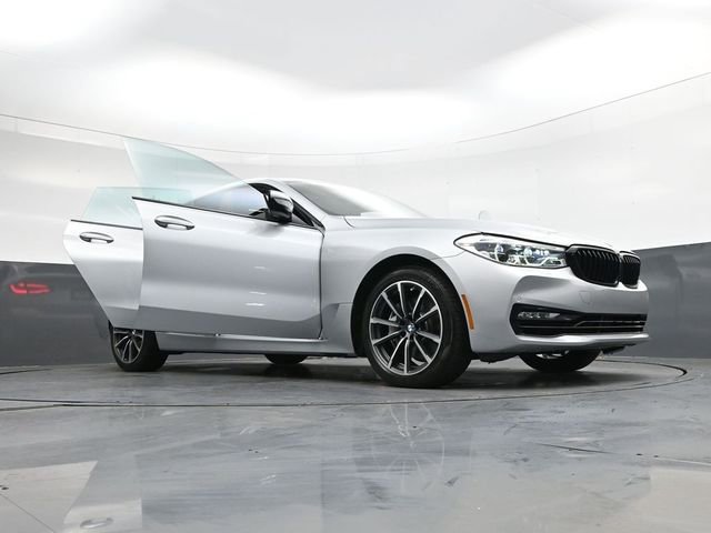 Used 2018 BMW 640i Gran Turismo xDrive image 39