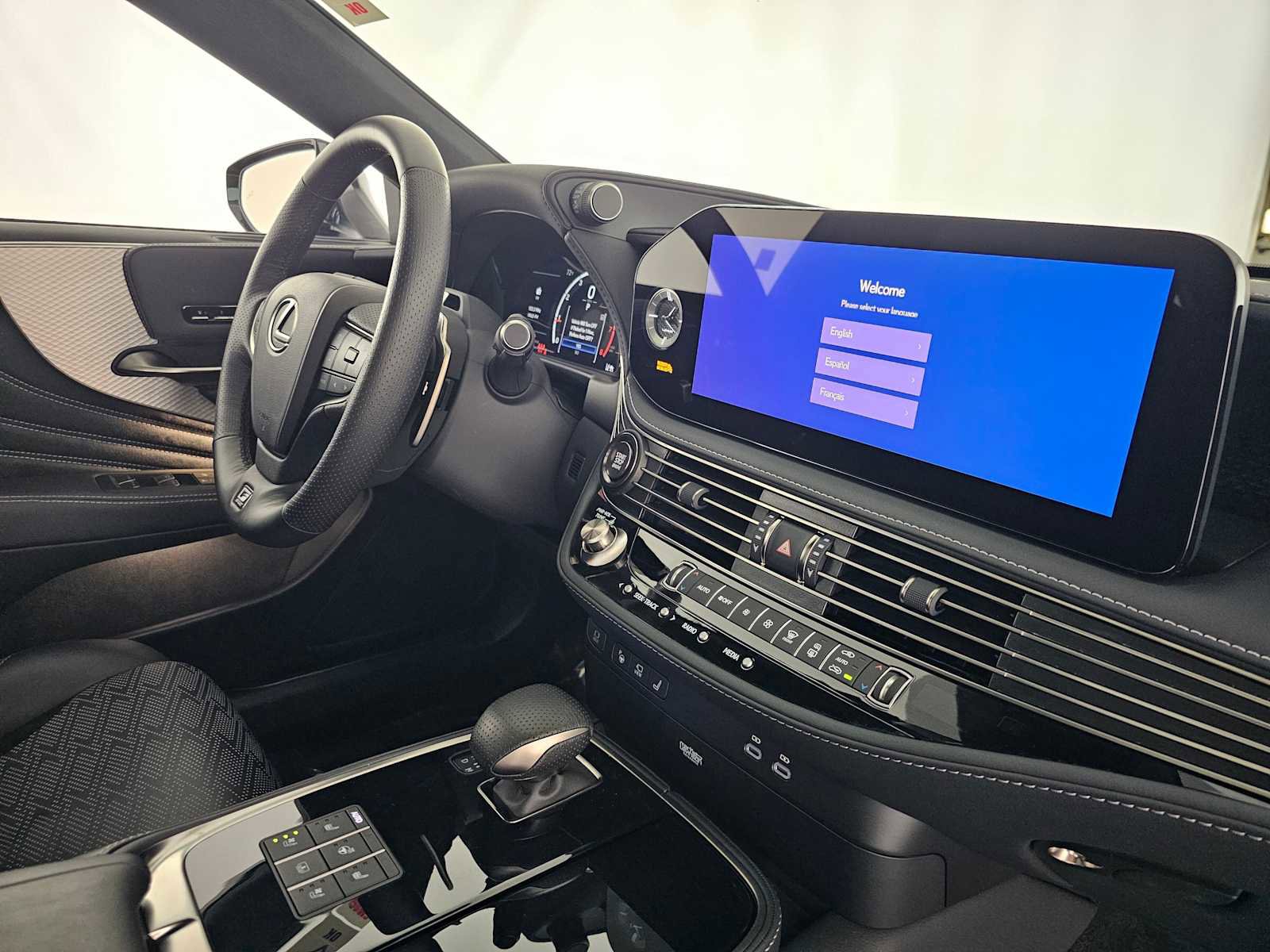 Used 2024 Lexus LS 500 F Sport image 11