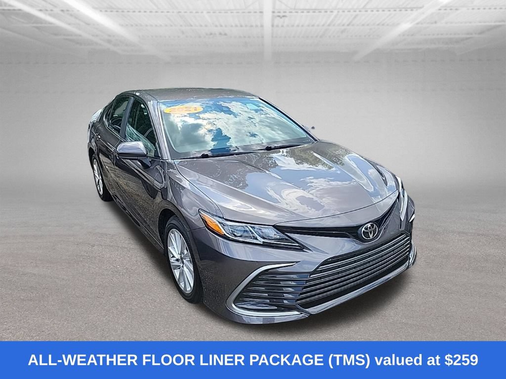 Used 2021 Toyota Camry LE FWD image 4