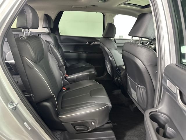 Used 2025 Hyundai Palisade Limited AWD/4WD image 47