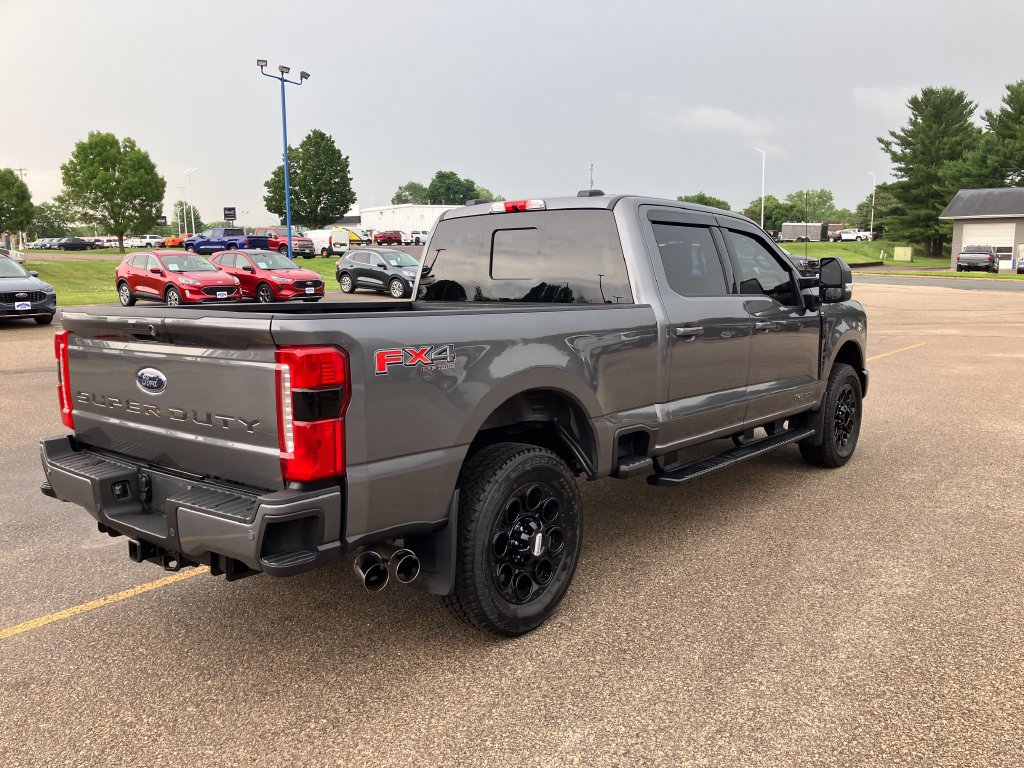 Used 2023 Ford F250 Lariat w/ Lariat Ultimate Package AWD/4WD image 7