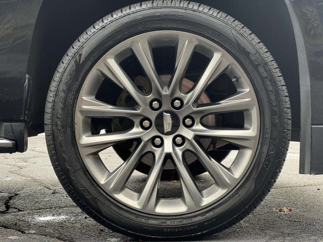 Used 2020 Cadillac Escalade Luxury w/ Escalade Sport Edition AWD/4WD image 35