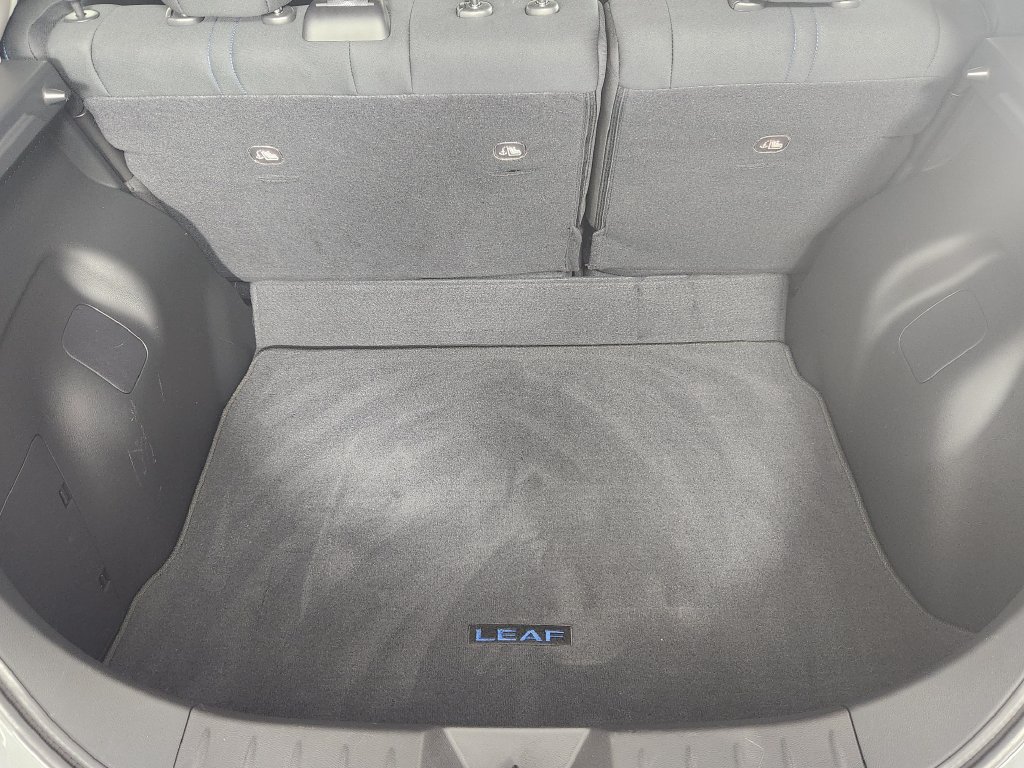 Used 2025 Nissan Leaf S FWD image 18