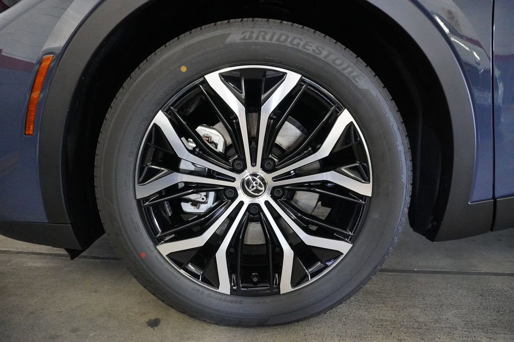 New 2026 Toyota Crown XLE image 10