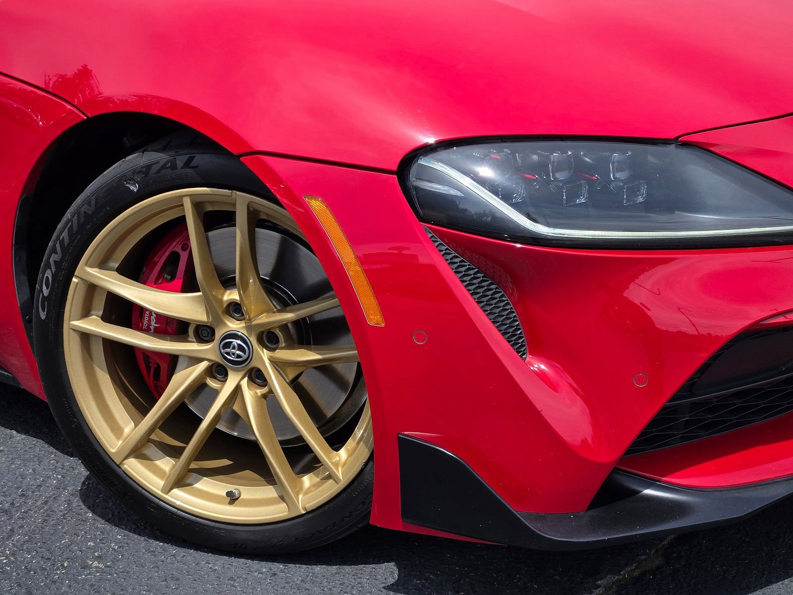 Used 2021 Toyota Supra Premium w/ Driver Assist Package RWD image 9