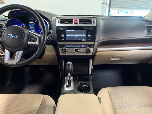 Used 2016 Subaru Outback 2.5i Limited AWD/4WD image 21