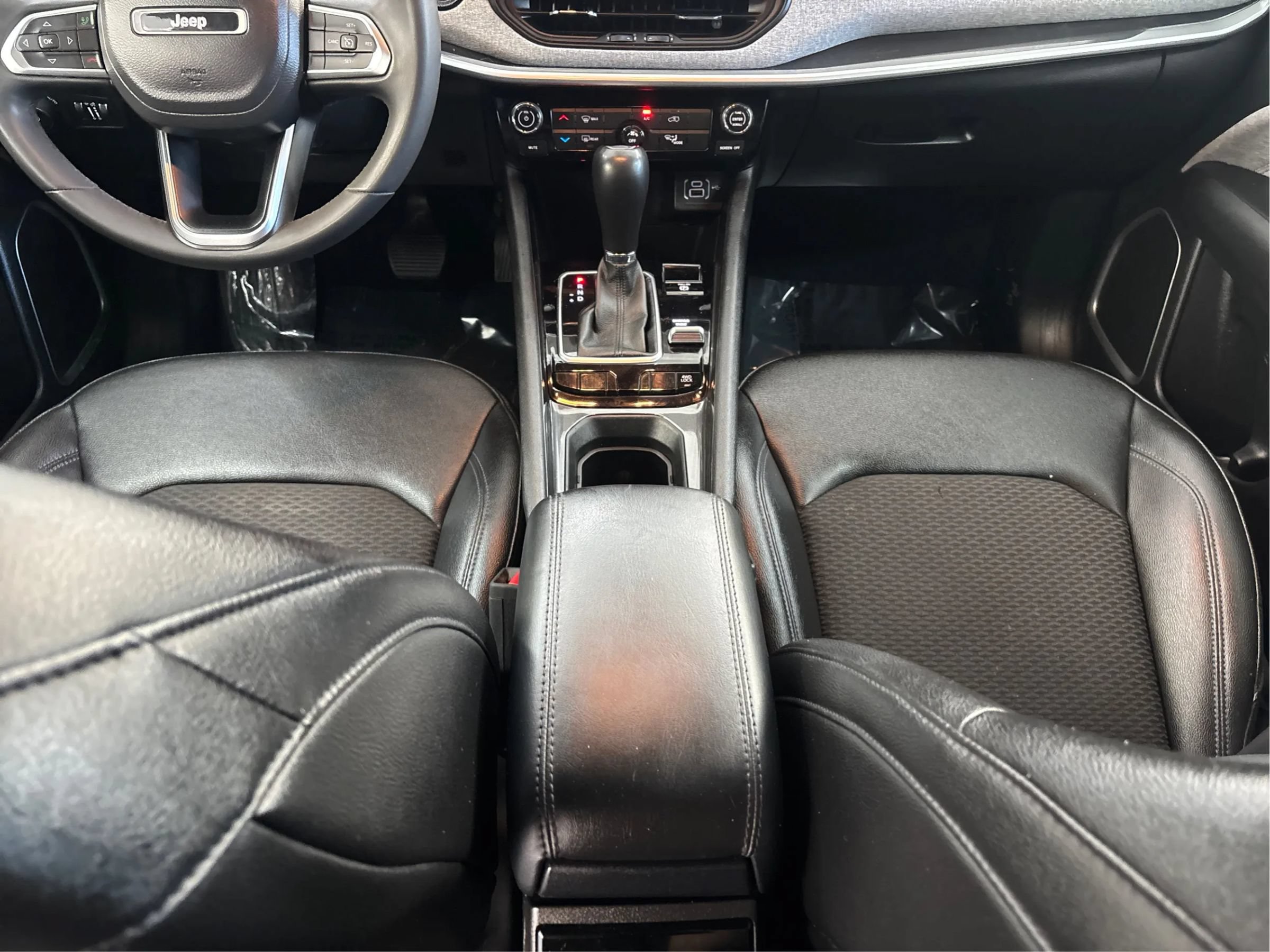 Used 2024 Jeep Compass Latitude AWD/4WD image 22