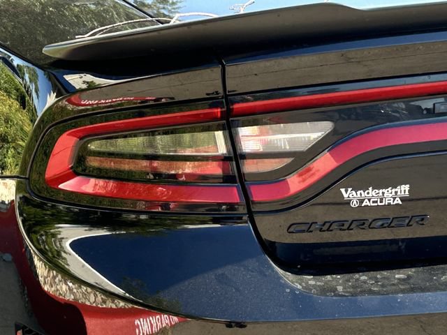 Used 2022 Dodge Charger R/T w/ Blacktop Package RWD image 7