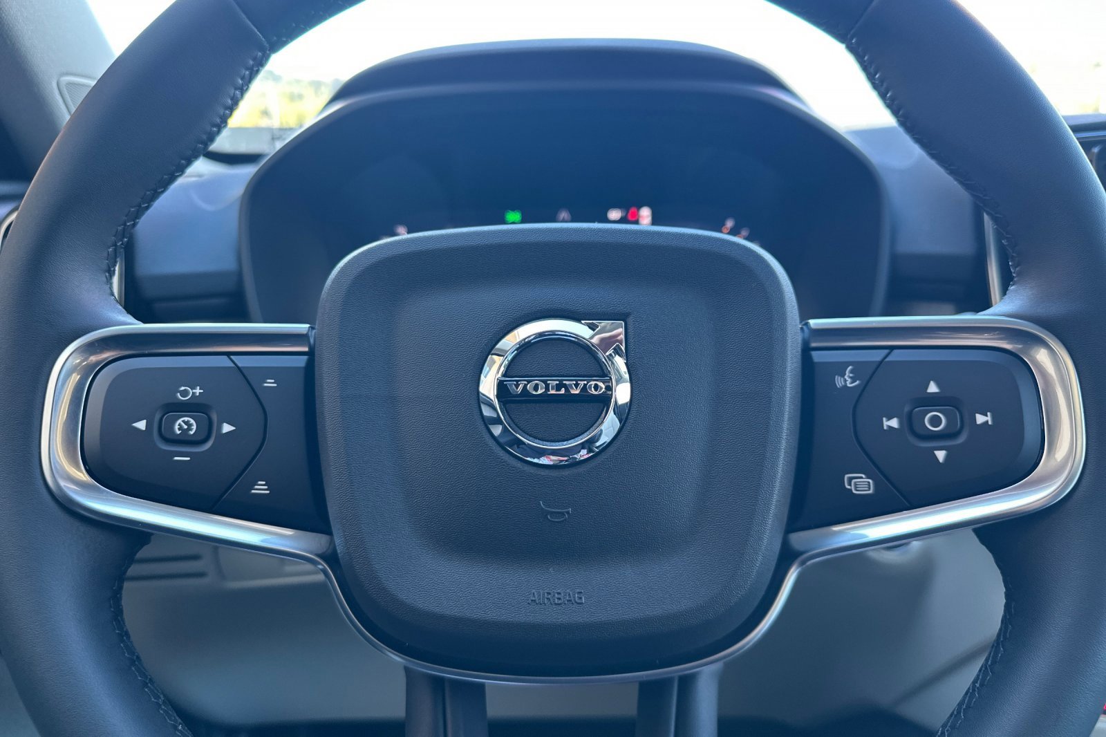 New 2026 Volvo XC40 B5 Plus w/ Protection Package Premier image 26