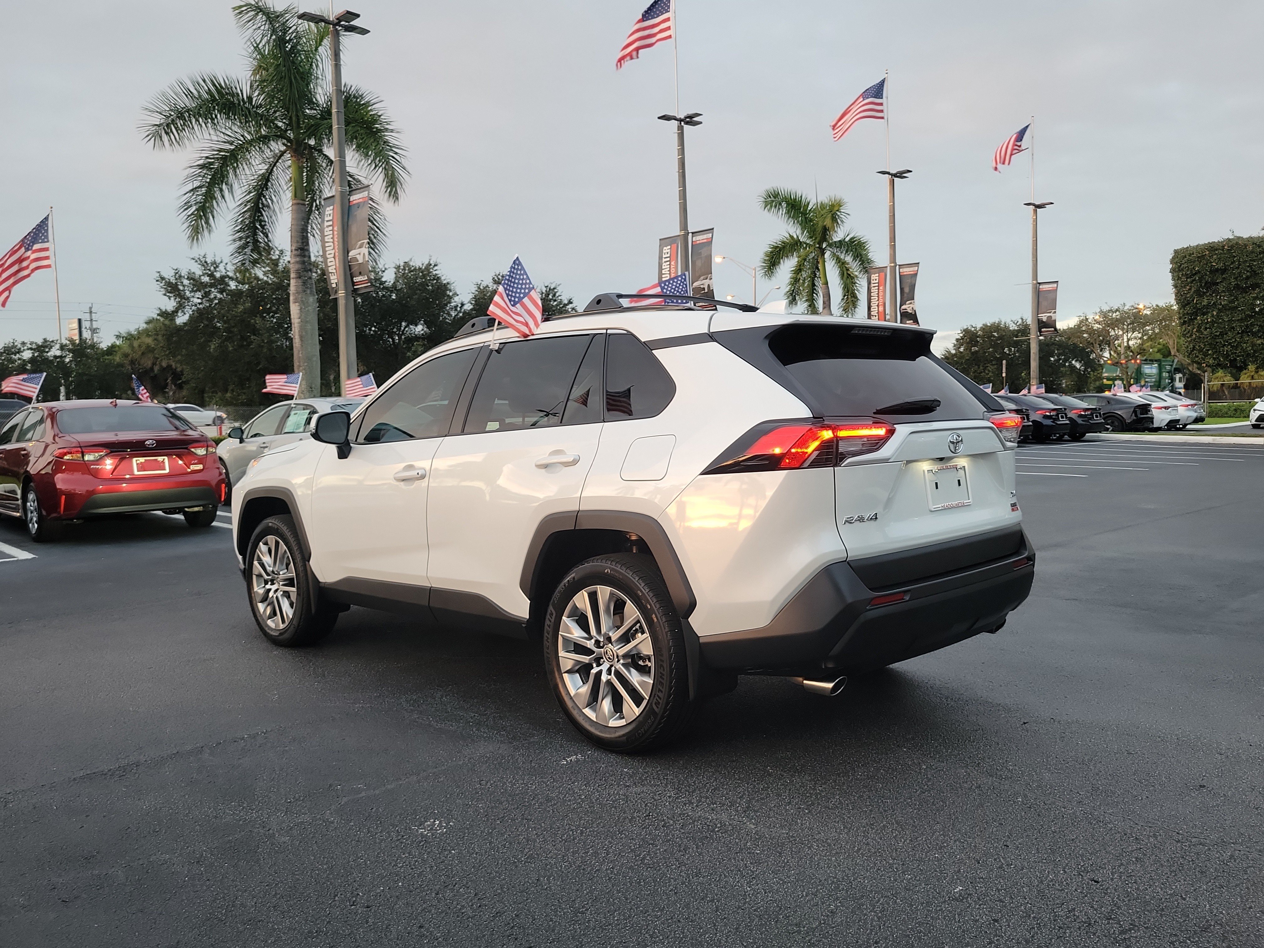 Used 2024 Toyota RAV4 XLE Premium FWD image 8