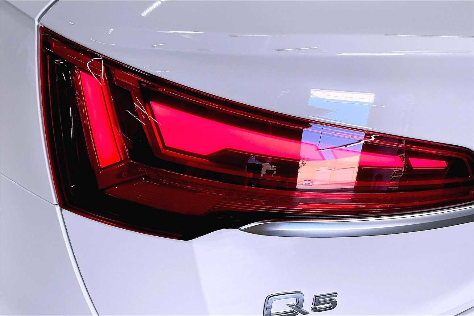 Used 2025 Audi Q5 2.0T Premium image 31
