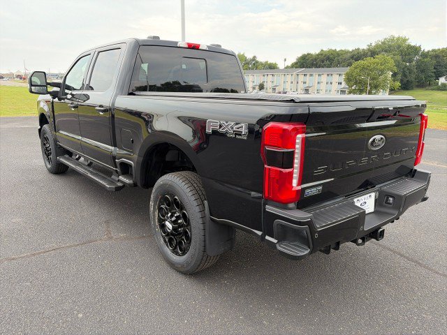Used 2024 Ford F350 Lariat w/ Black Appearance Package AWD/4WD image 3