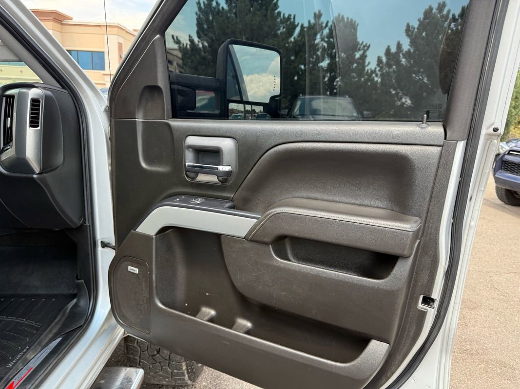 Used 2017 Chevrolet Silverado 2500 LT w/ LT Convenience Package image 32