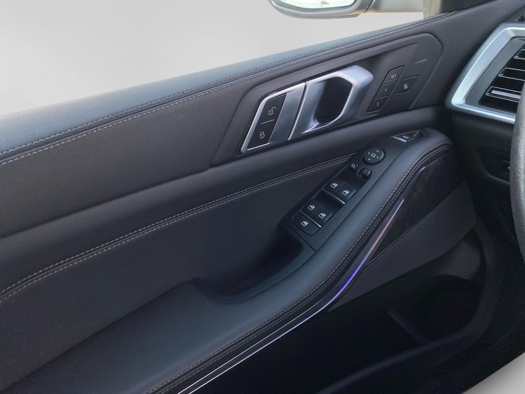 Used 2024 BMW X5 xDrive40i image 14