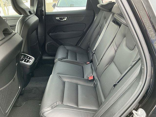 New 2026 Volvo XC60 B5 Ultra w/ Climate Package AWD/4WD image 13