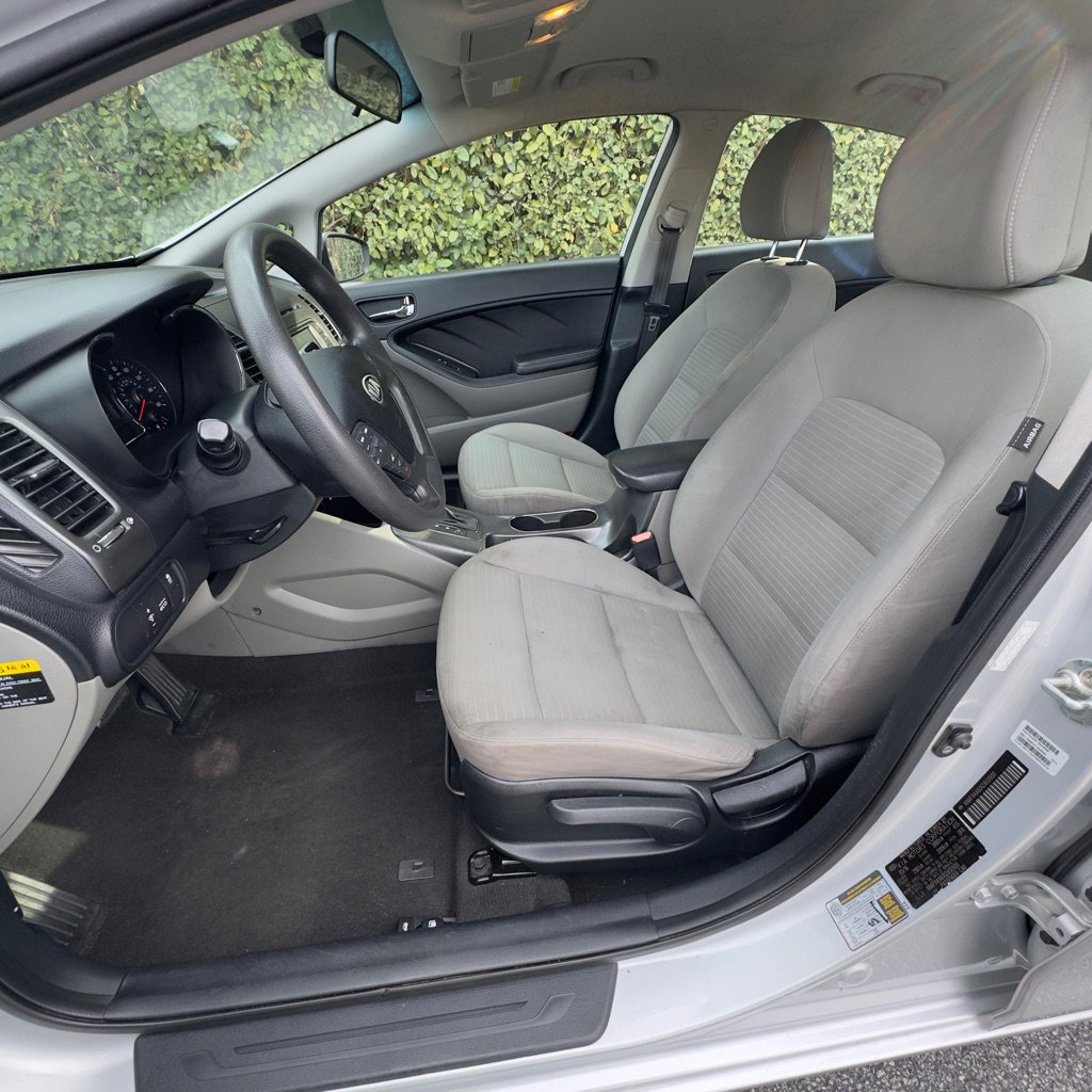 Used 2016 Kia Forte LX w/ LX Popular Plus Package image 9