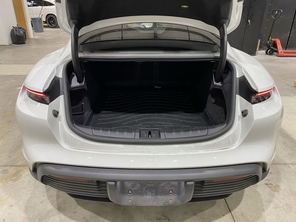 Used 2022 Porsche Macan GTS AWD/4WD image 14