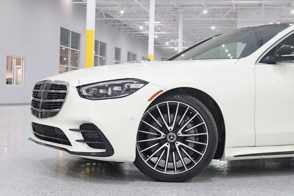 Used 2021 Mercedes-Benz S 580 4MATIC Sedan image 2