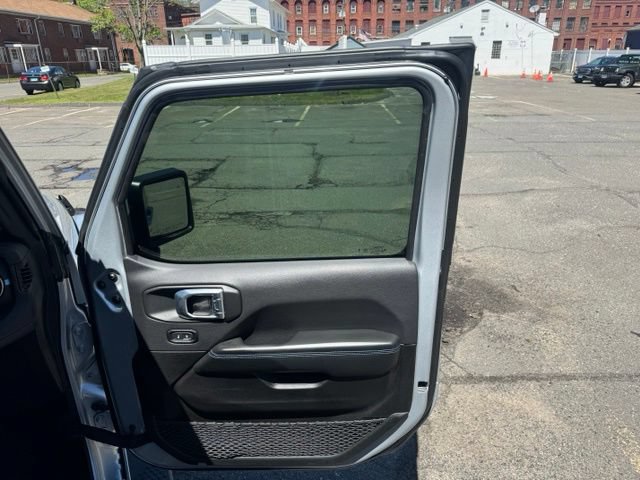 Used 2024 Jeep Wrangler High Altitude AWD/4WD image 13