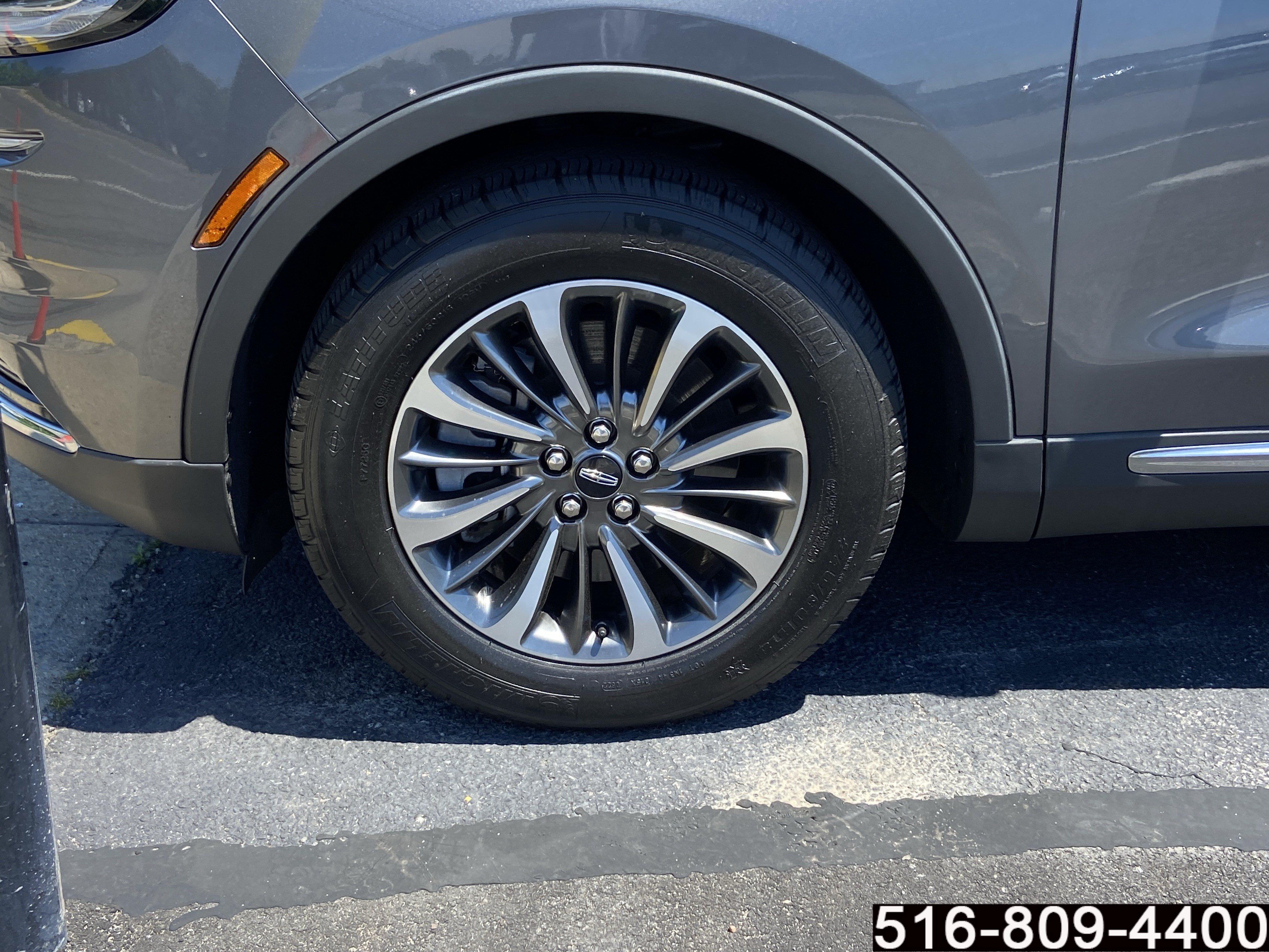Used 2022 Lincoln Nautilus AWD w/ Premium Package image 7