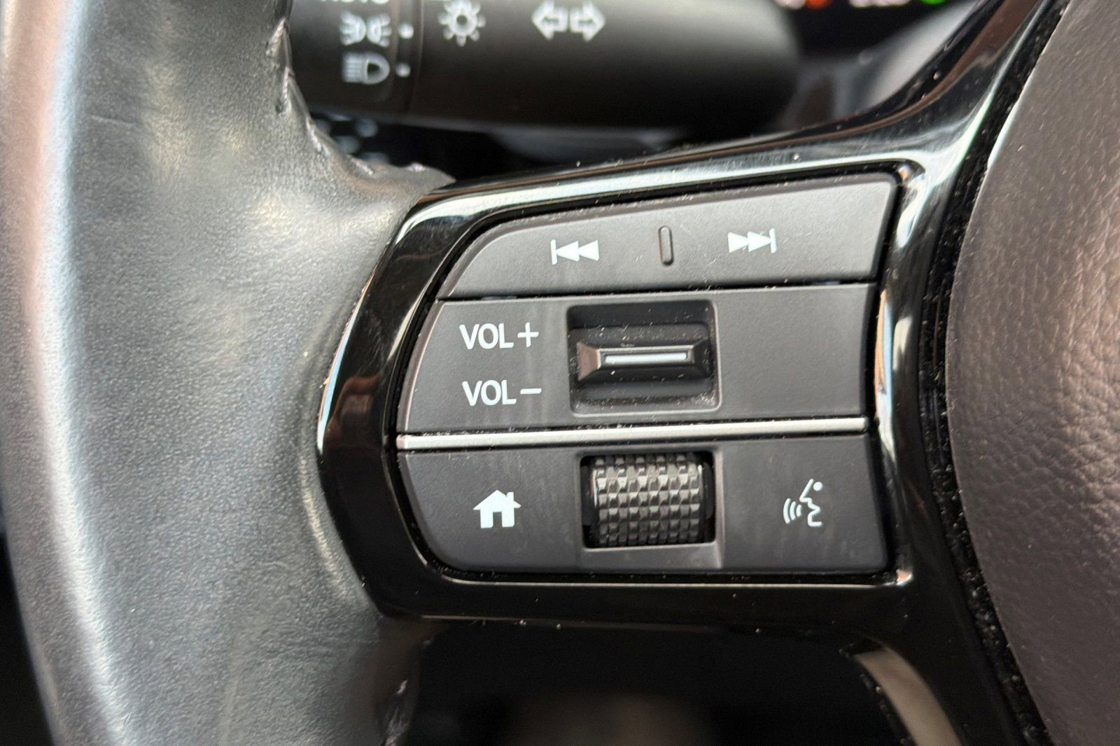 Used 2024 Honda CR-V EX-L image 32