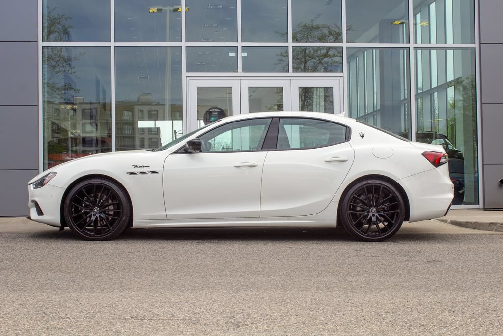 Used 2024 Maserati Ghibli Modena Q4 AWD/4WD image 7