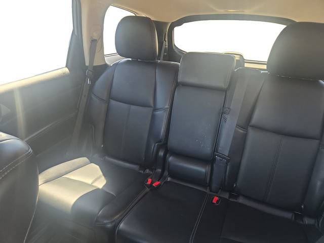 Used 2019 Nissan Pathfinder SL AWD/4WD image 14